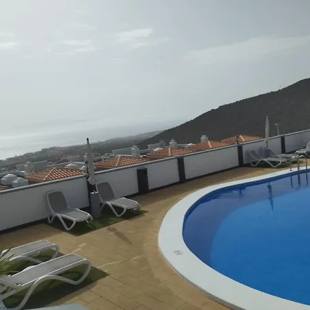 Paloma Roque Del Conde Villa